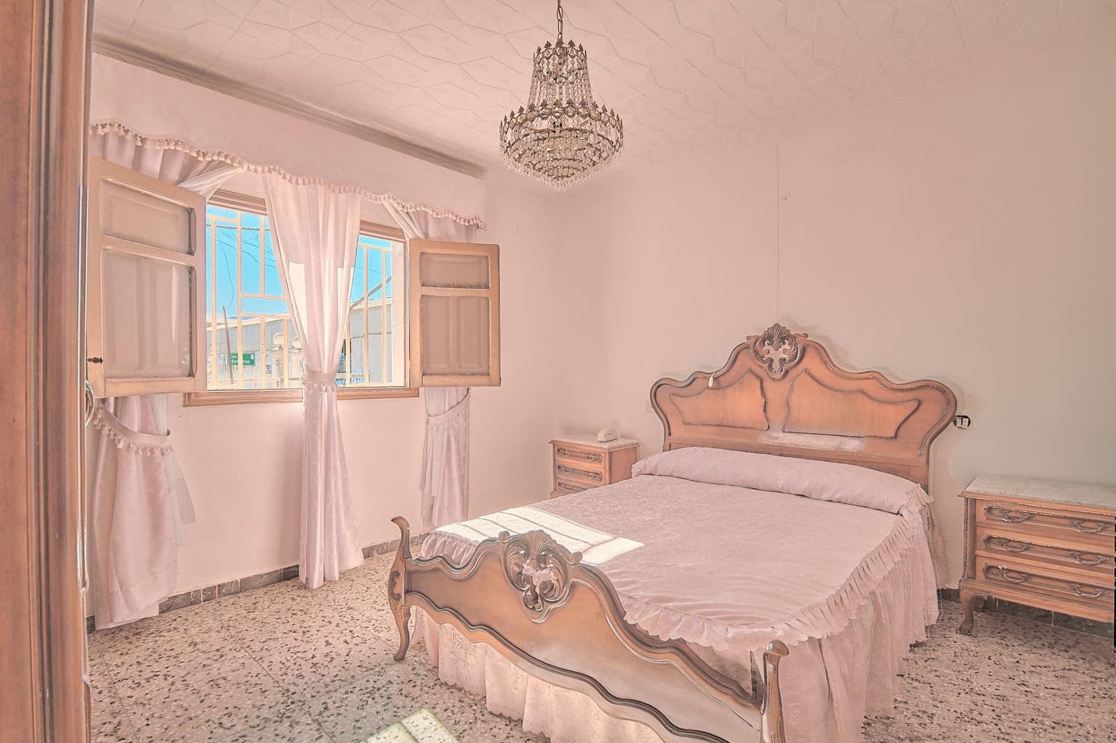 Finca/Casa Rural de 2 habitaciones en Fines en venta con garaje - 65.000 € (Ref: 8090323)
