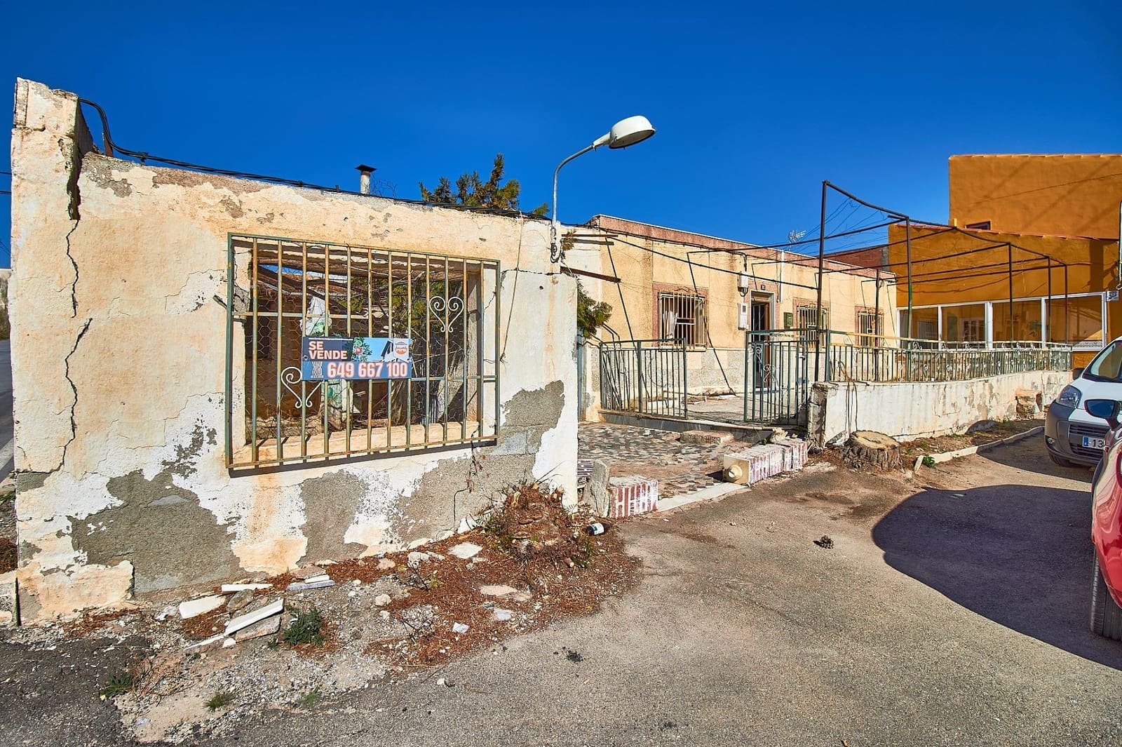 Finca/Casa Rural de 2 habitaciones en Fines en venta con garaje - 65.000 € (Ref: 8090323)