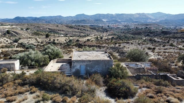 3 soveværelse Finca/Landehus til salg i Olula del Río med garage - € 75.000 (Ref: 8138997)