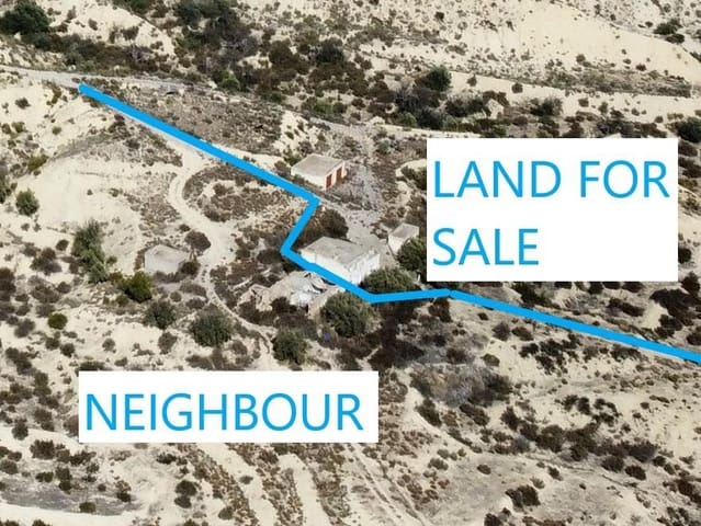 3 soveværelse Finca/Landehus til salg i Olula del Río med garage - € 75.000 (Ref: 8138997)