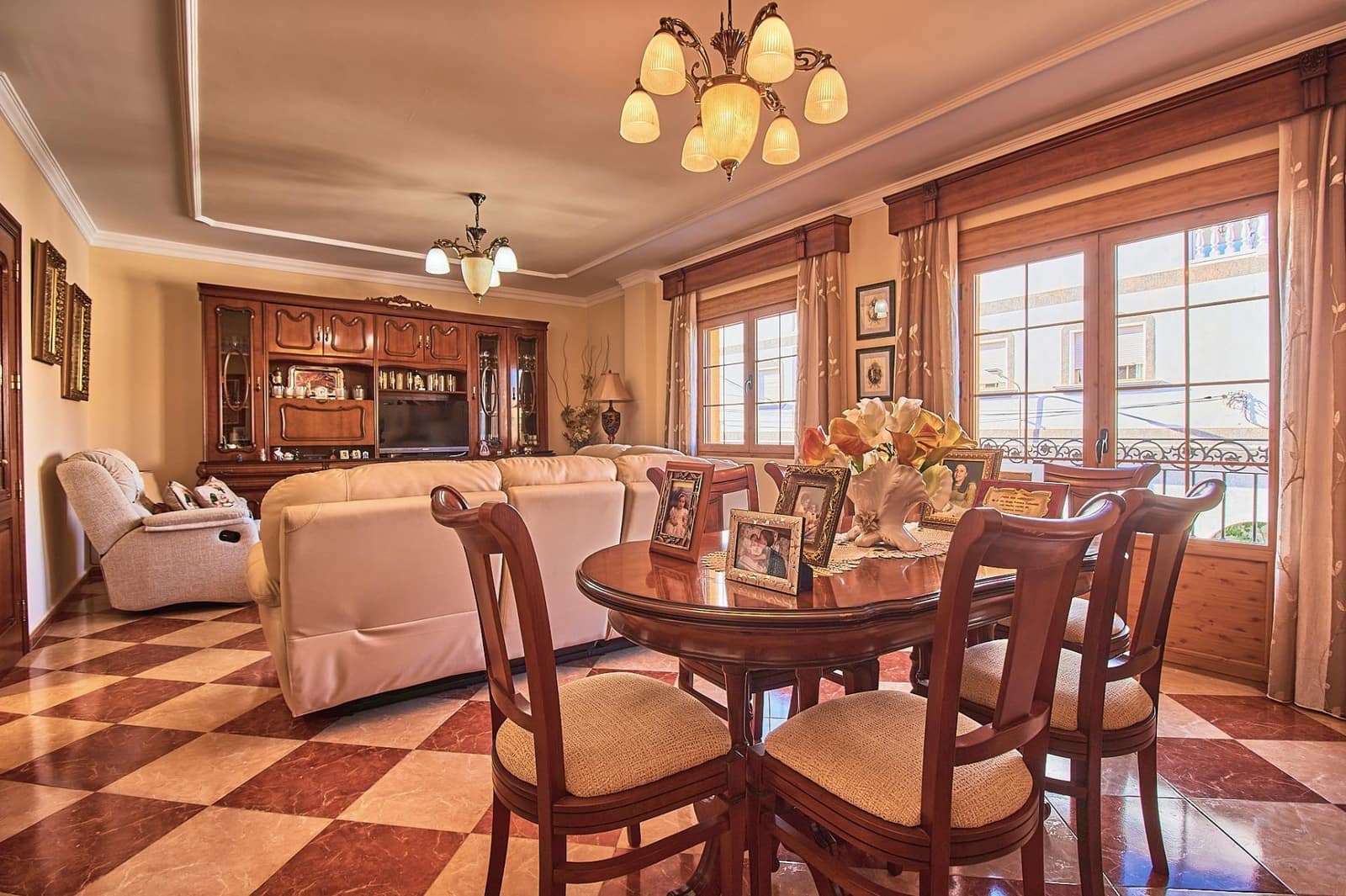 9 soverom Hus til salgs i Albox med garasje - € 450 000 (Ref: 8243676)