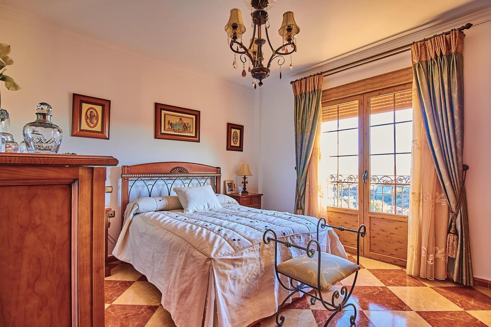 9 soverom Hus til salgs i Albox med garasje - € 450 000 (Ref: 8243676)