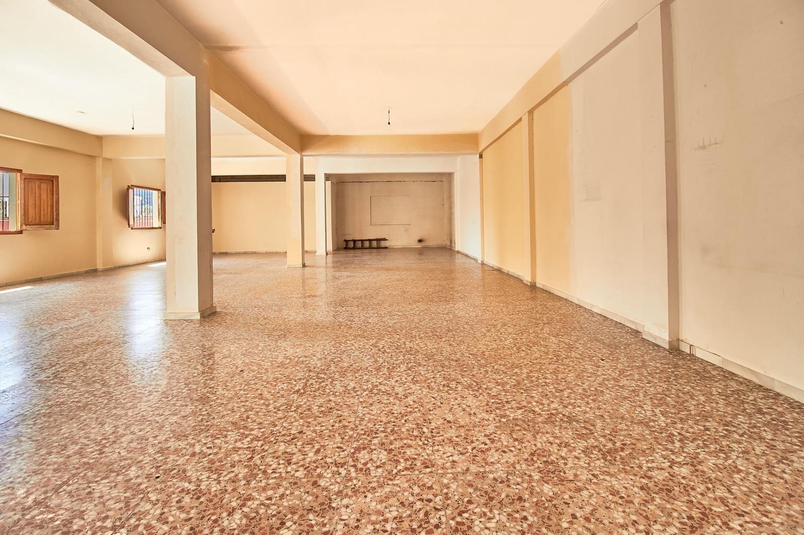 4 soveværelse Erhverv til salg i Fines - € 160.000 (Ref: 8286938)