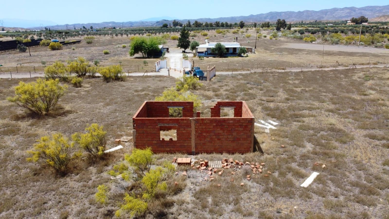Finca/Landehus til salg i Tabernas - € 80.000 (Ref: 8324752)