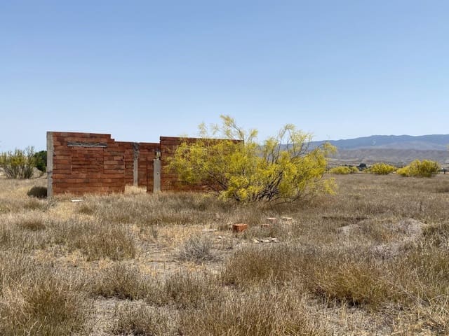 Finca/Landehus til salg i Tabernas - € 80.000 (Ref: 8324752)