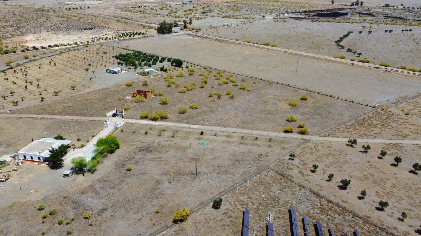 Finca/Landehus til salg i Tabernas - € 80.000 (Ref: 8324752)