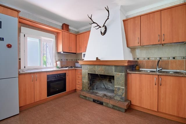 3 slaapkamer Rijtjeshuis te koop in El Margen, Oria - € 60.000 (Ref: 8461848)