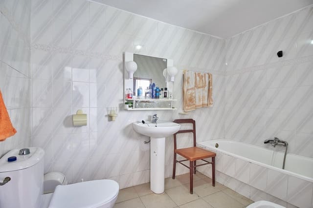 4 slaapkamer Rijtjeshuis te koop in El Margen, Oria - € 45.000 (Ref: 8461849)