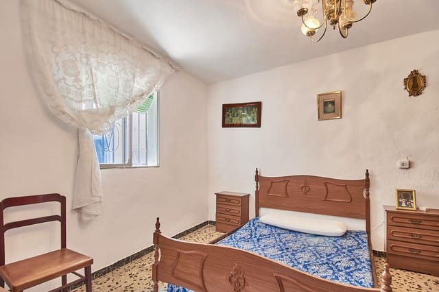 4 slaapkamer Rijtjeshuis te koop in El Margen, Oria - € 45.000 (Ref: 8461849)