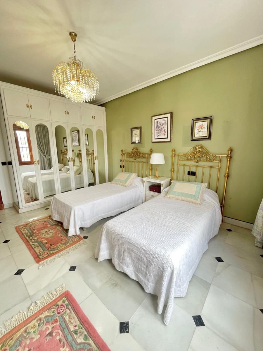 4 soveværelse Villa til salg i Olula del Rio med swimmingpool garage - € 390.000 (Ref: 8646054)