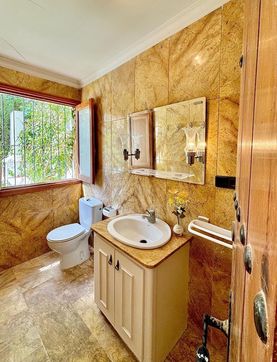 4 soveværelse Villa til salg i Olula del Rio med swimmingpool garage - € 390.000 (Ref: 8646054)