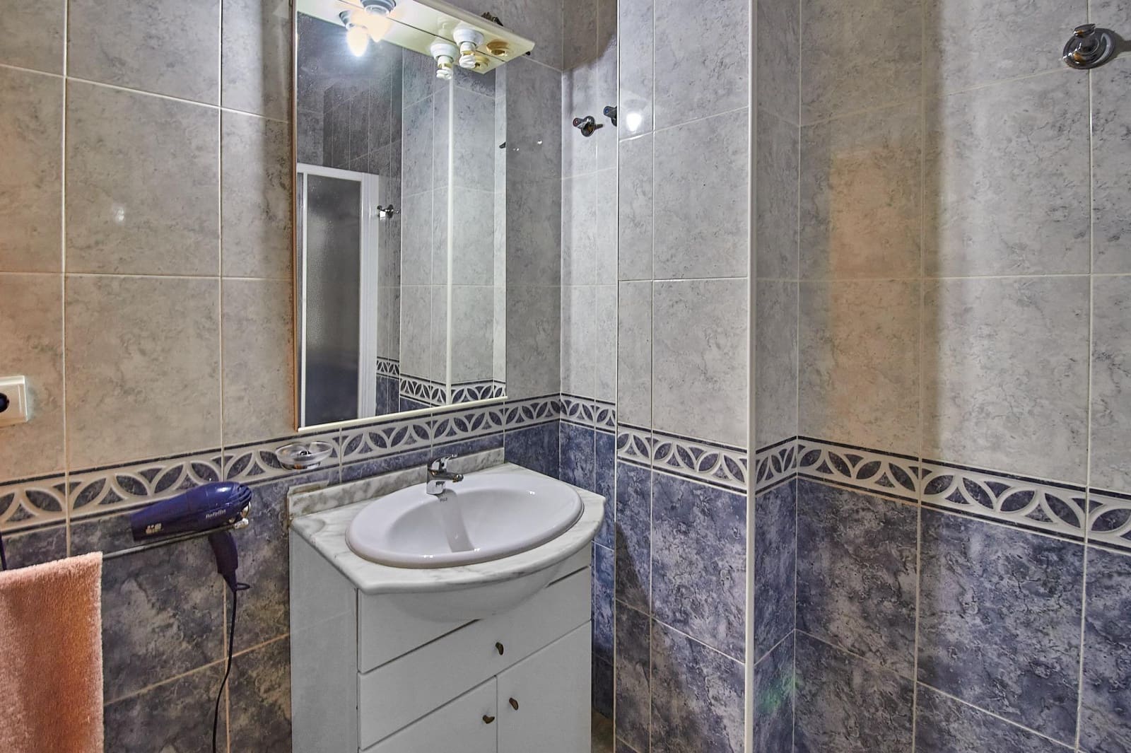 4 bedroom Flat for sale in Olula del Rio - € 150,000 (Ref: 8764923)