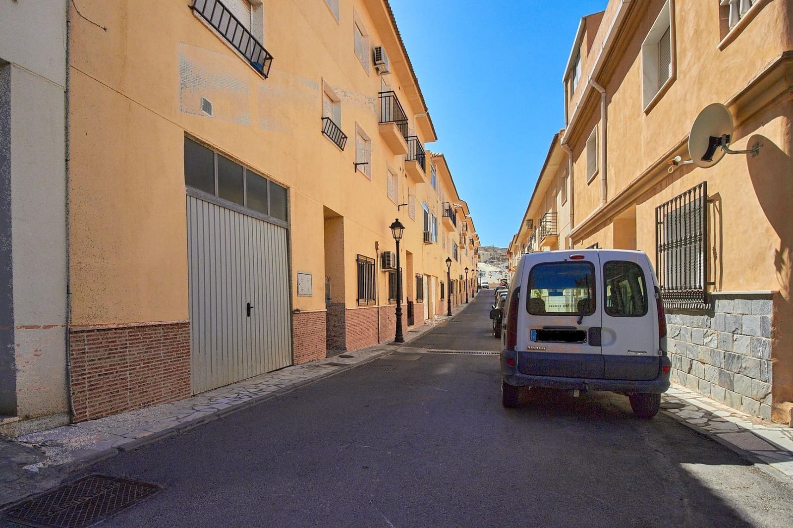 Garage for sale in Macael - € 20,000 (Ref: 8834361)