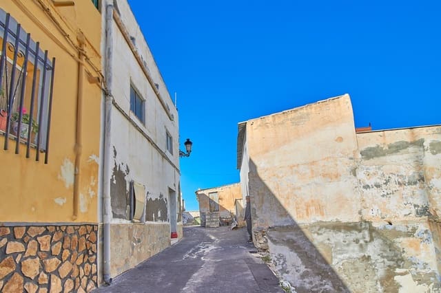 8 soveværelse Byhus til salg i Olula del Río - € 22.500 (Ref: 8855162)