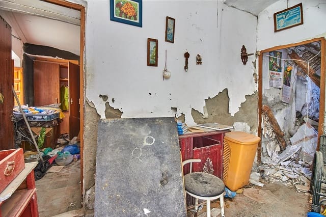 8 soveværelse Byhus til salg i Olula del Río - € 22.500 (Ref: 8855162)