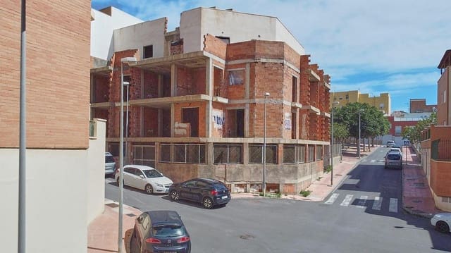 Lejlighed til salg i Almería by - € 350.000 (Ref: 8893122)