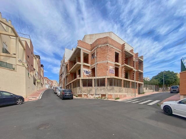 Lejlighed til salg i Almería by - € 350.000 (Ref: 8893122)