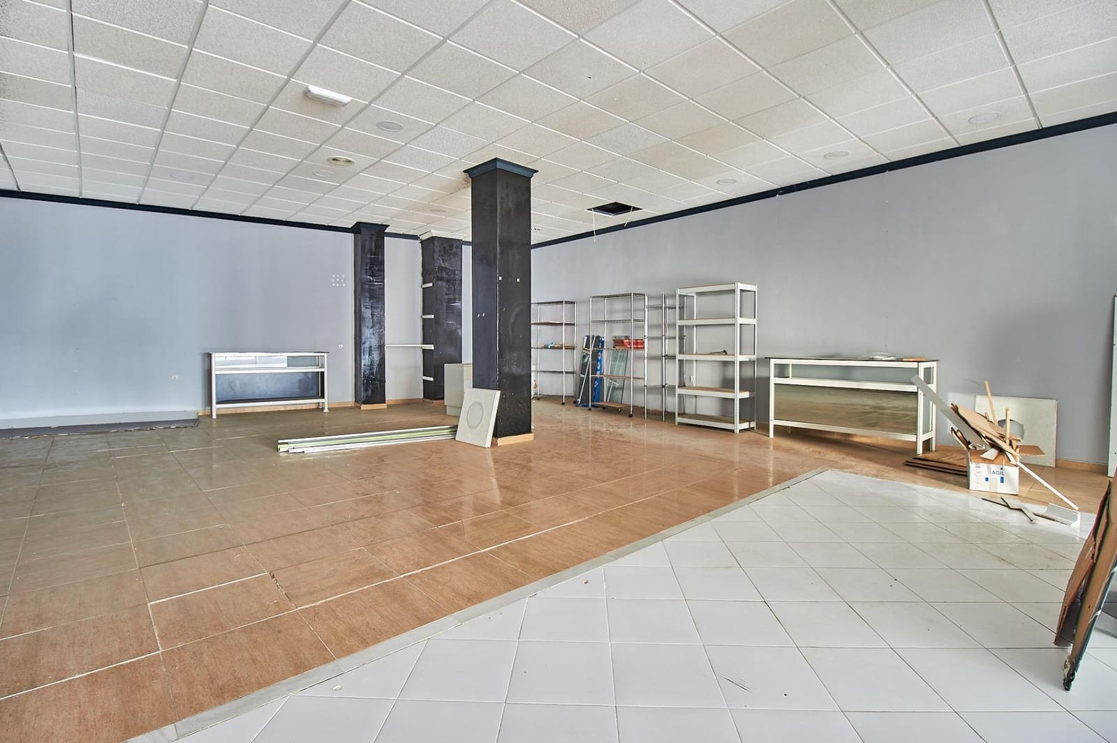 Comercial para arrendar em Olula del Rio - 750 € (Ref: 8937058)