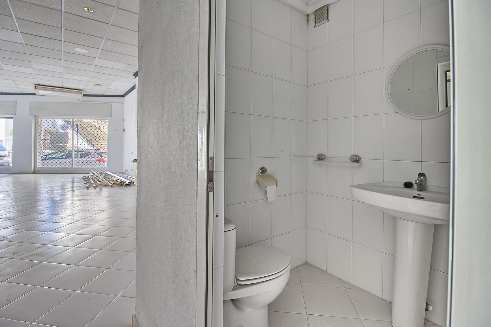 Comercial para arrendar em Olula del Rio - 750 € (Ref: 8937058)