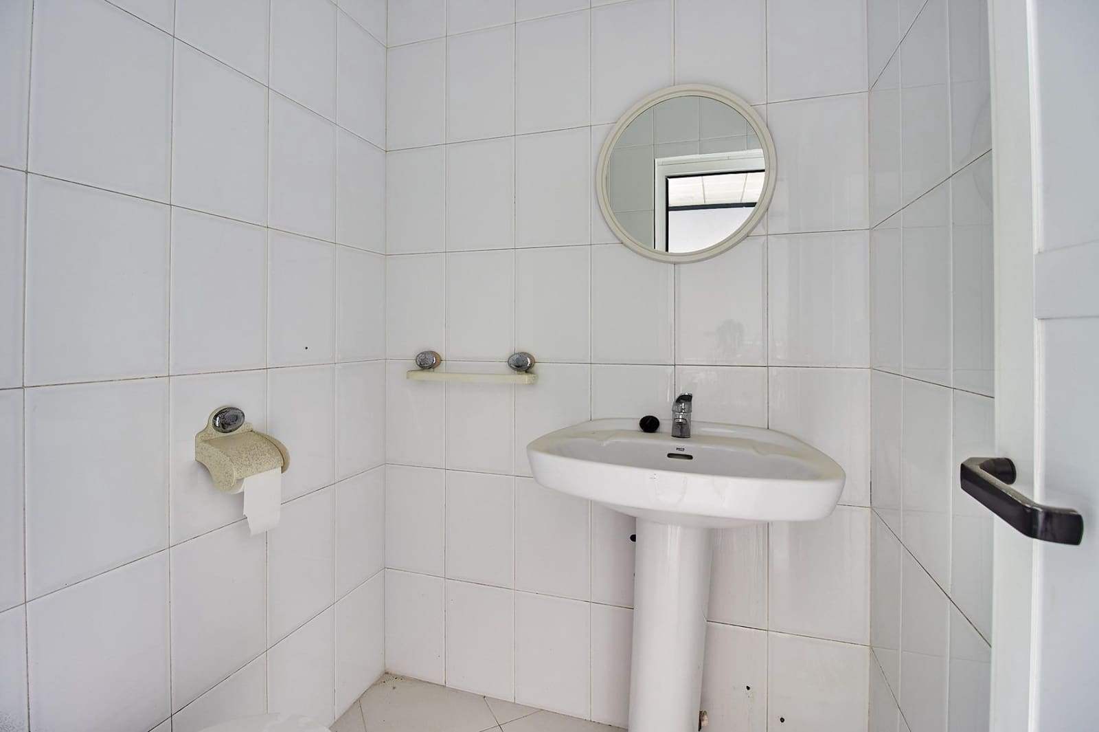 Comercial para arrendar em Olula del Rio - 750 € (Ref: 8937058)