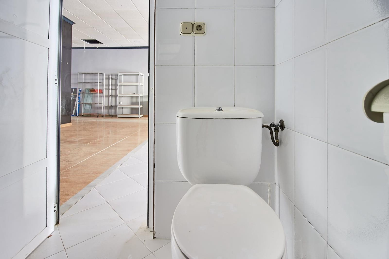 Comercial para arrendar em Olula del Rio - 750 € (Ref: 8937058)