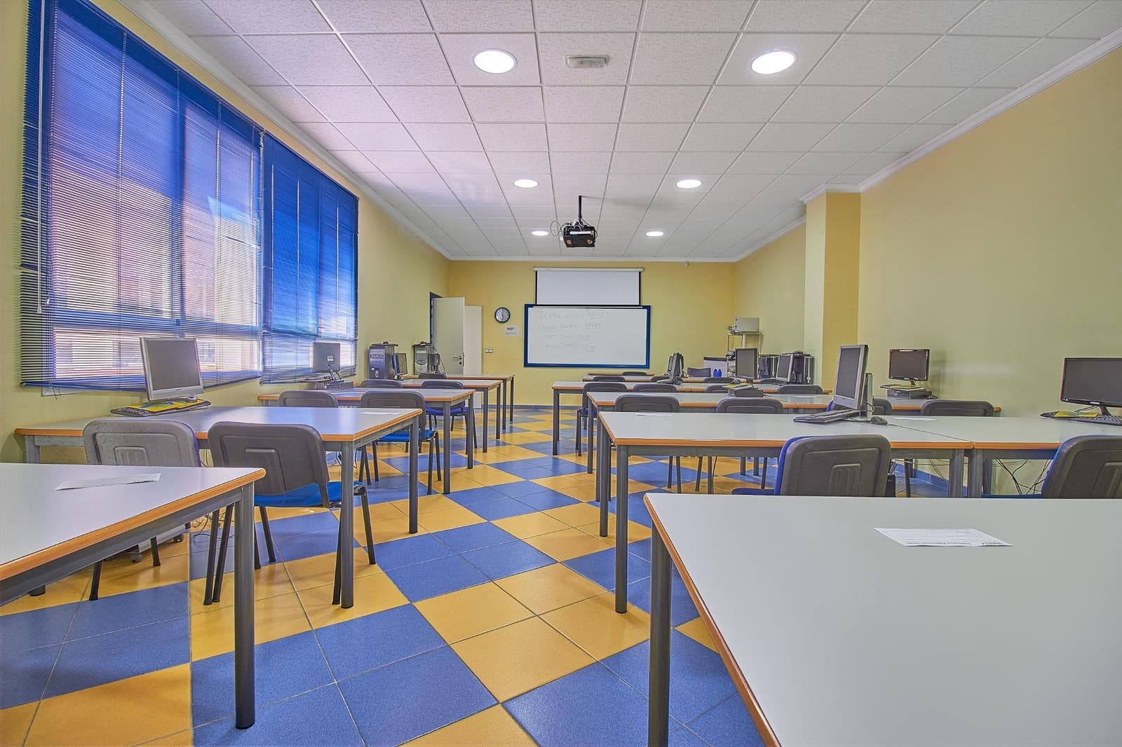 Erhverv til salg i Olula del Rio - € 350.000 (Ref: 9062529)