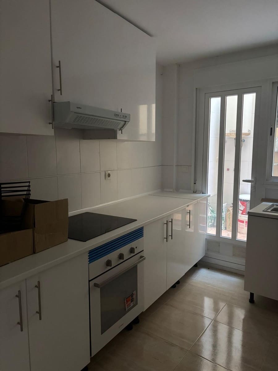 3 sypialnia Mieszkanie do wynajęcia w Purchena z garażem - 450 € (Ref: 9185599)