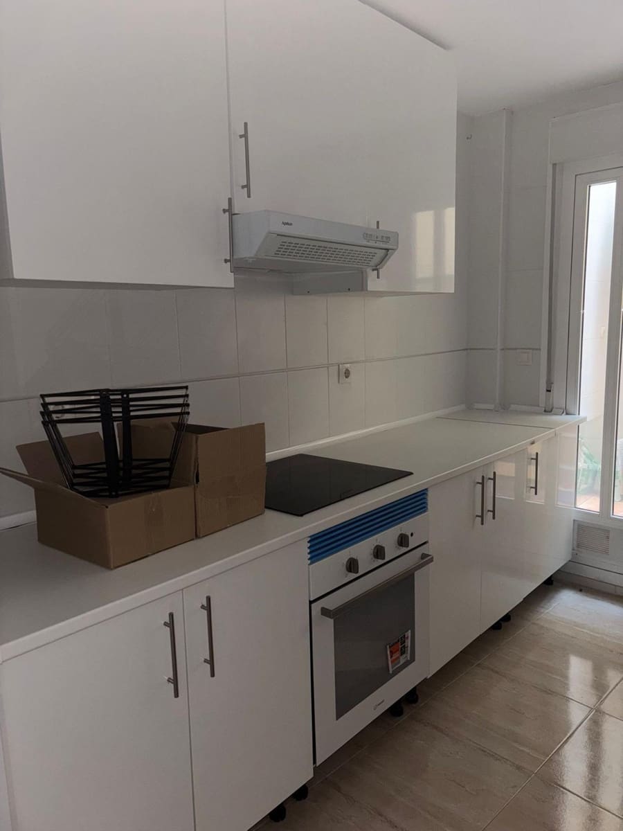 3 sypialnia Mieszkanie do wynajęcia w Purchena z garażem - 450 € (Ref: 9185599)