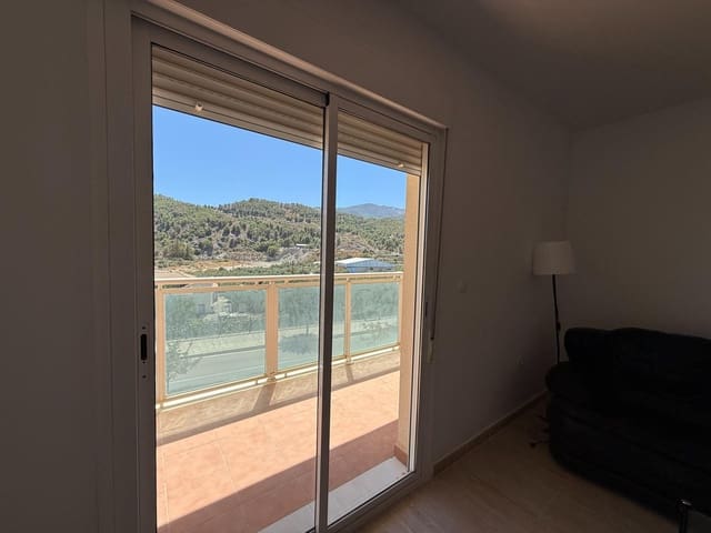 3 sovrum Takvåning att hyra i Purchena - 600 € (Ref: 9206620)