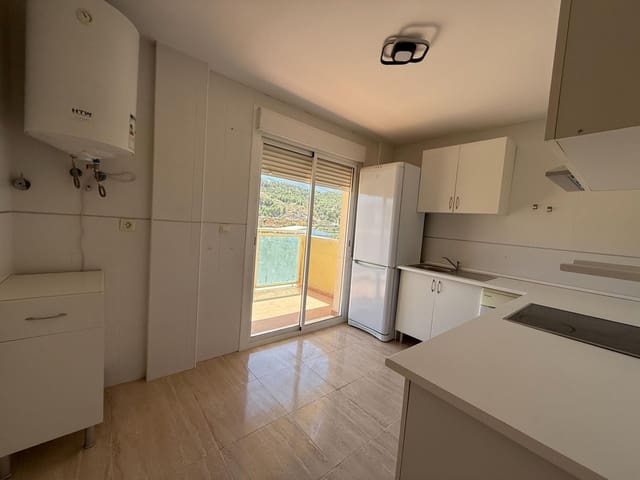 3 sovrum Takvåning att hyra i Purchena - 600 € (Ref: 9206620)