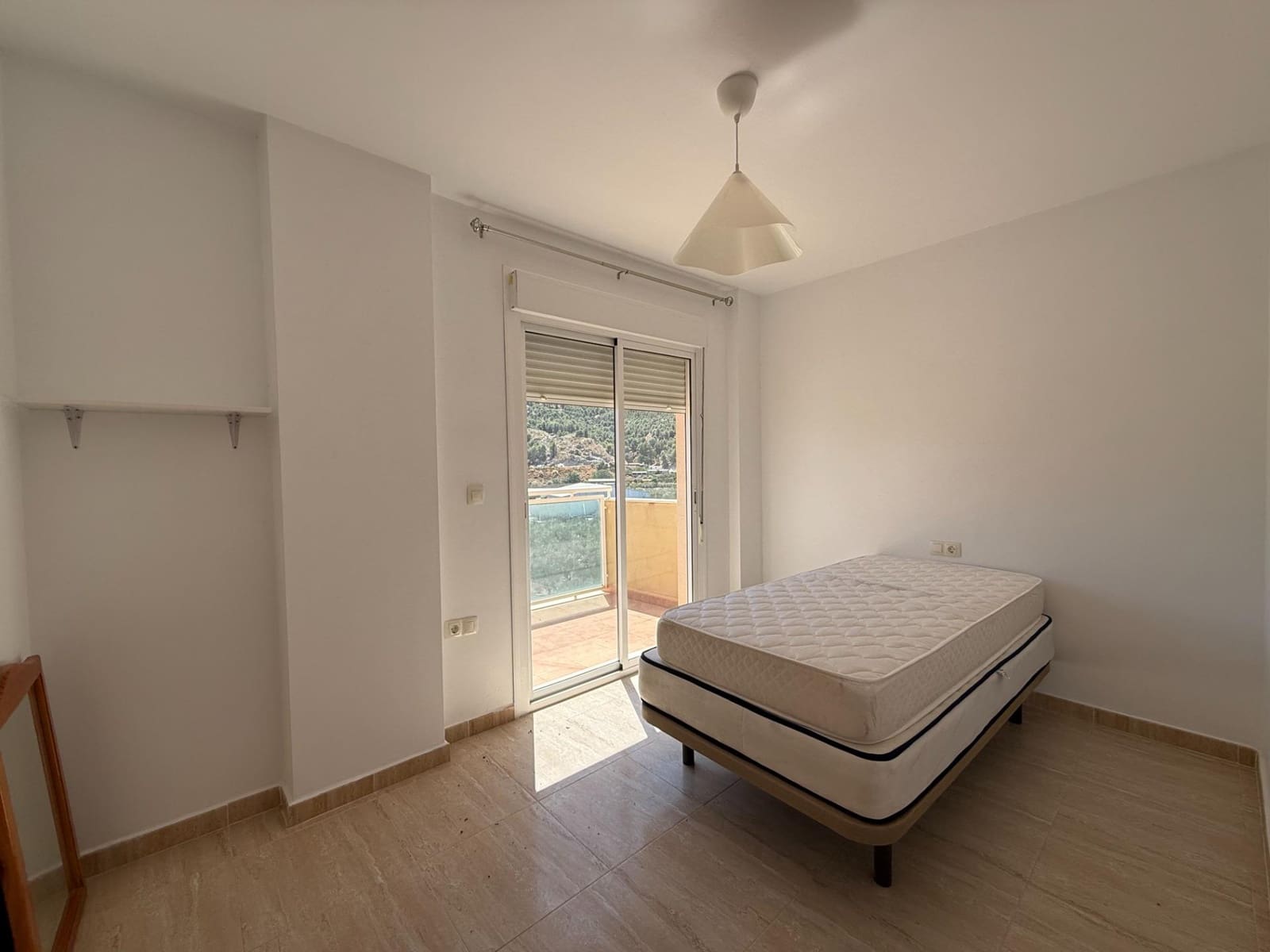 3 soveværelse Penthouse til leje i Purchena - € 600 (Ref: 9206620)