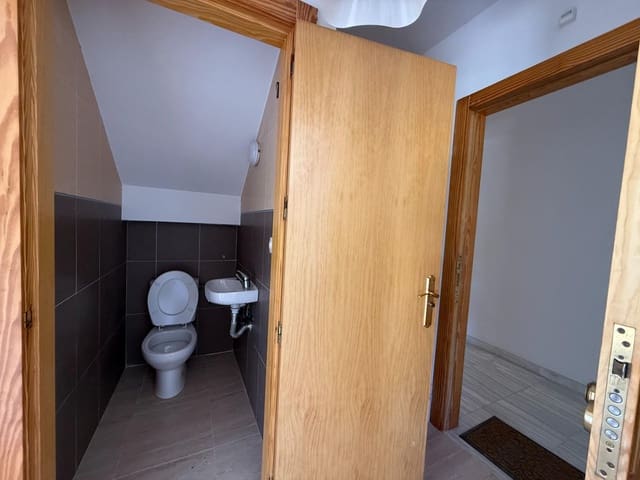 3 sovrum Takvåning att hyra i Purchena - 600 € (Ref: 9206620)