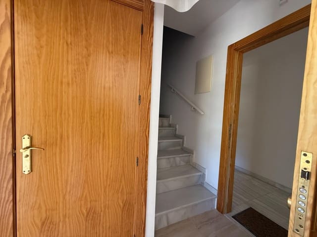 3 sovrum Takvåning att hyra i Purchena - 600 € (Ref: 9206620)