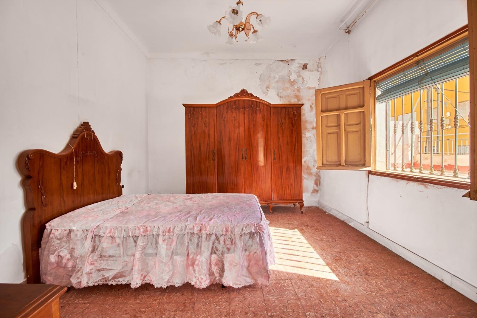 5 bedroom Villa for sale in Olula del Rio - € 230,000 (Ref: 9291755)