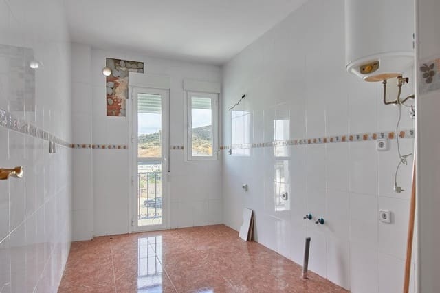 Piso de 3 habitaciones en Macael en venta - 75.000 € (Ref: 9411161)