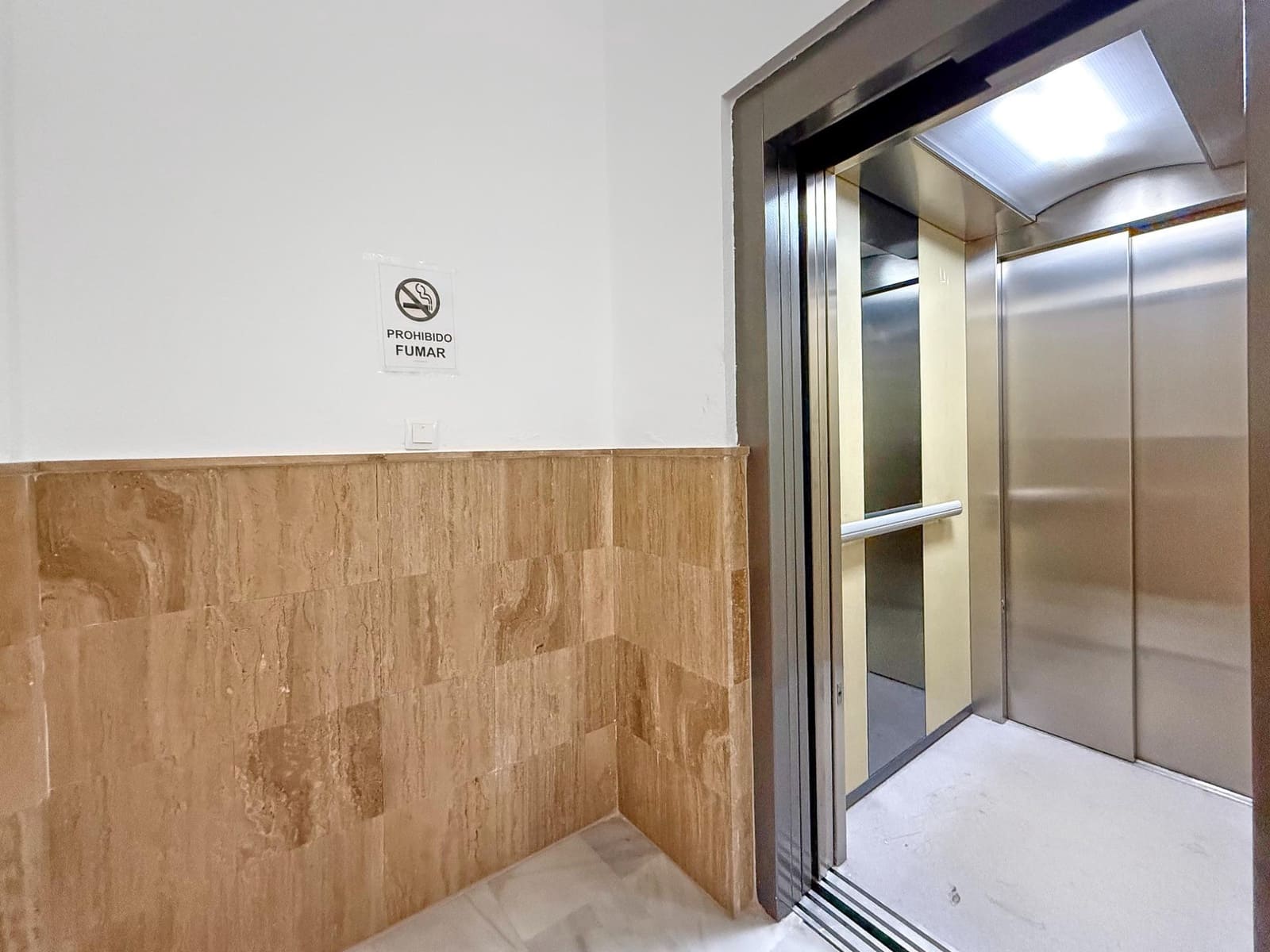 3 bedroom Flat for sale in Macael - € 75,000 (Ref: 9411161)