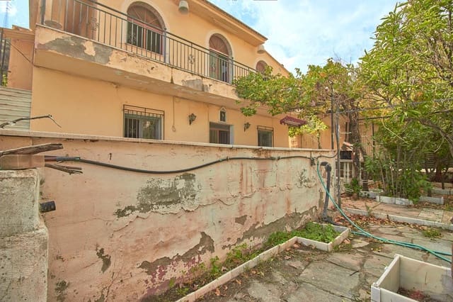 Chalet de 4 habitaciones en Macael en venta con piscina - 120.000 € (Ref: 9411163)