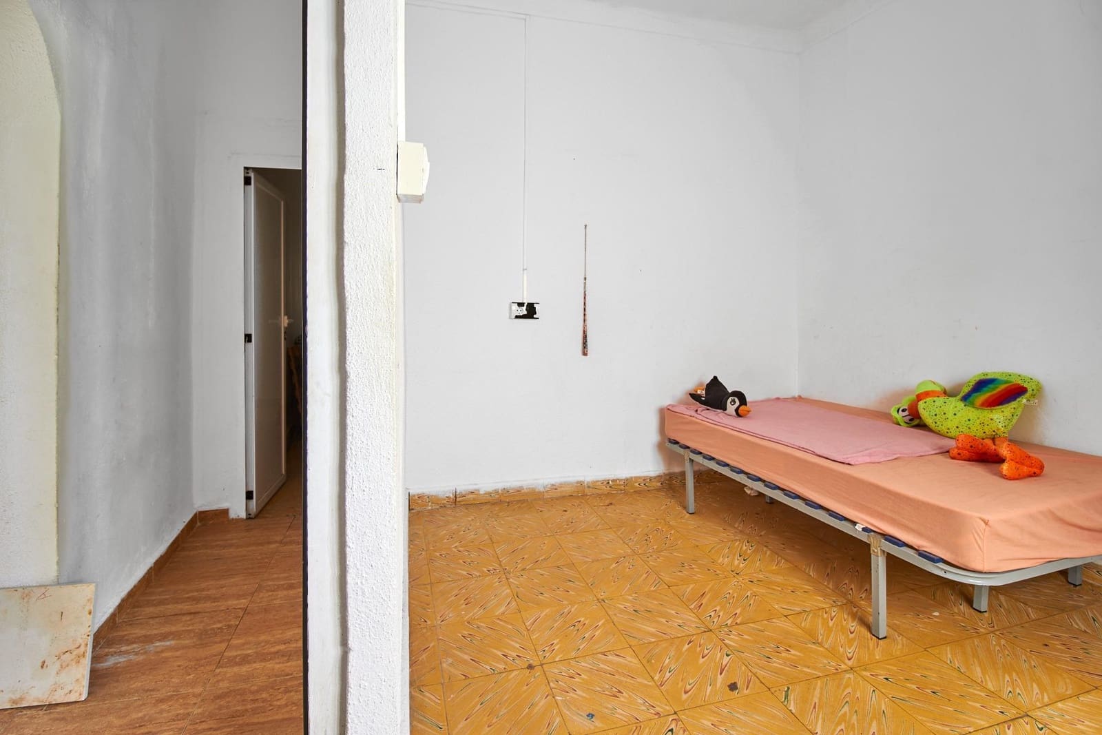 6 bedroom Terraced Villa for sale in Macael - € 38,000 (Ref: 9435148)