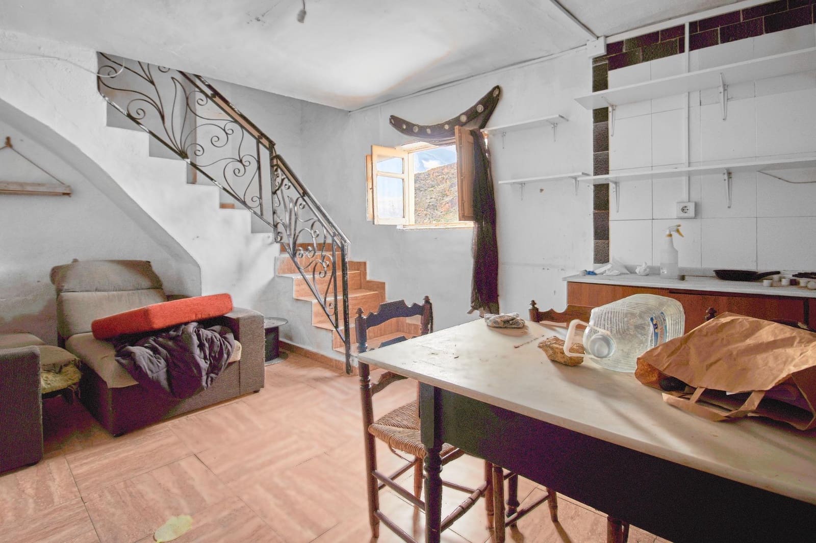 6 bedroom Terraced Villa for sale in Macael - € 38,000 (Ref: 9435148)