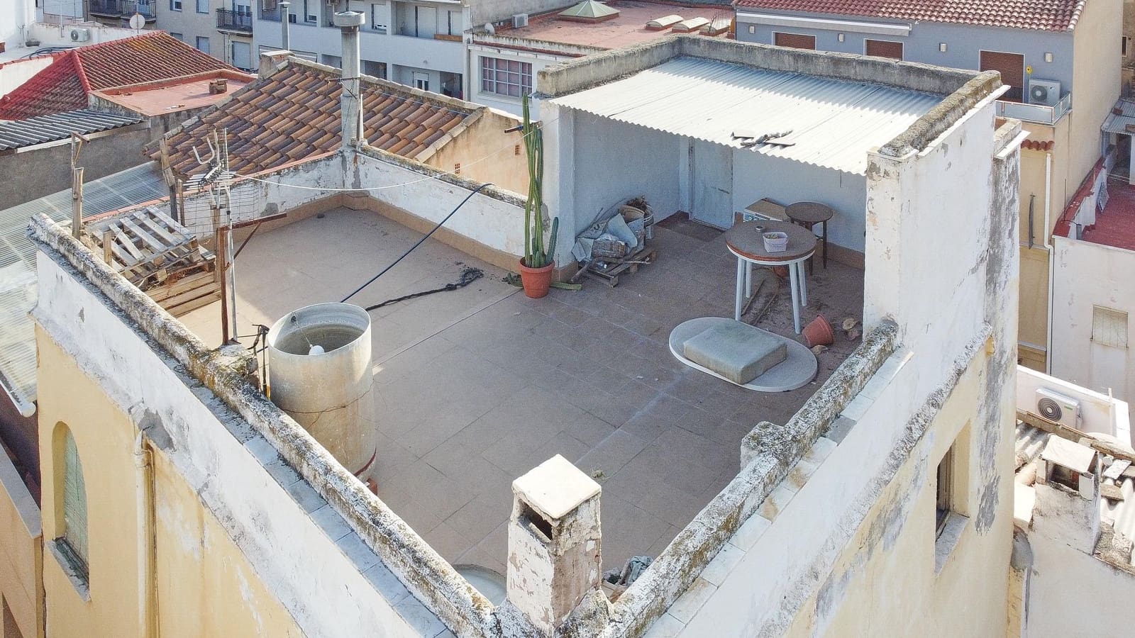 6 bedroom Terraced Villa for sale in Macael - € 38,000 (Ref: 9435148)