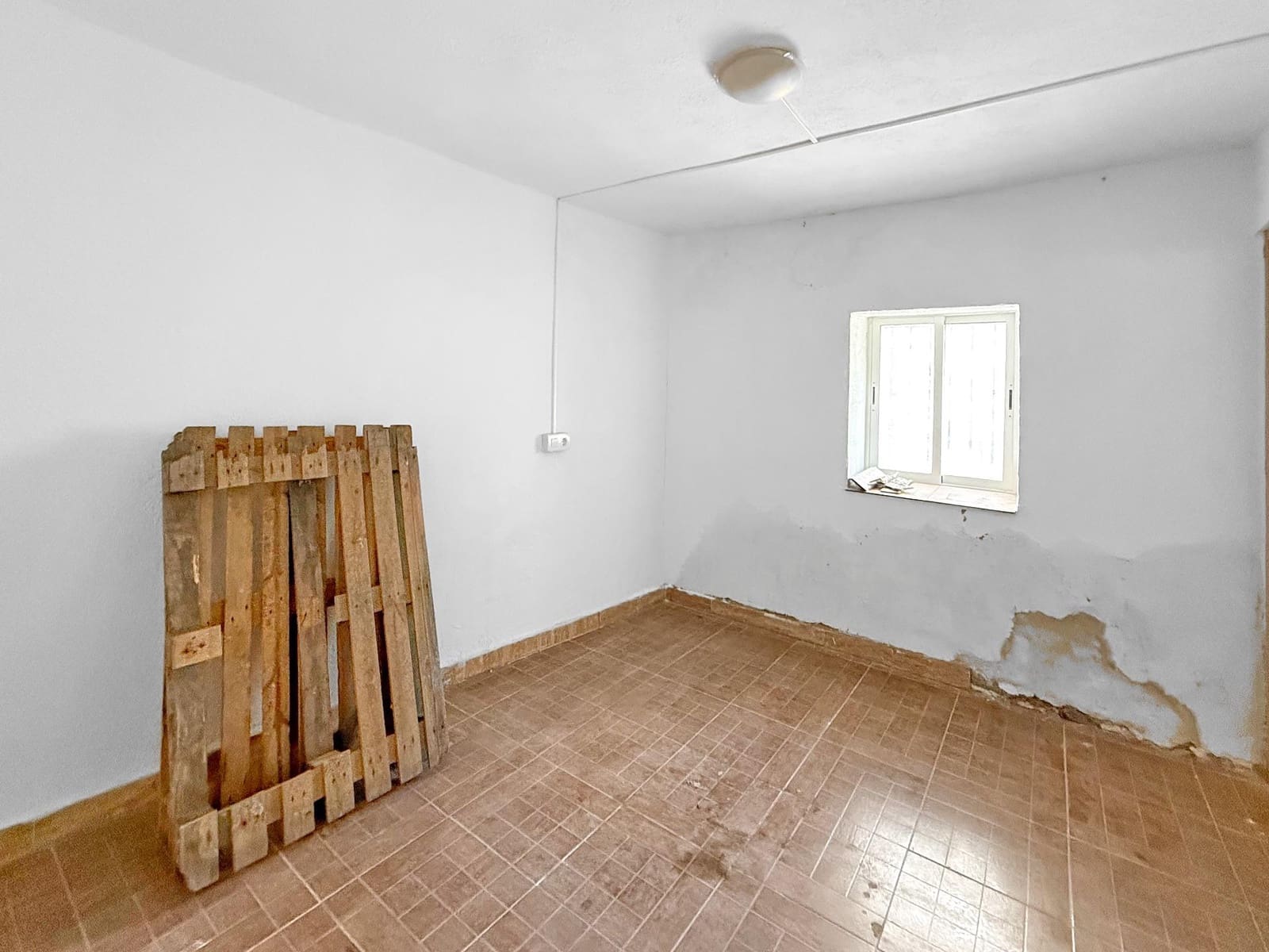 6 bedroom Terraced Villa for sale in Macael - € 38,000 (Ref: 9435148)