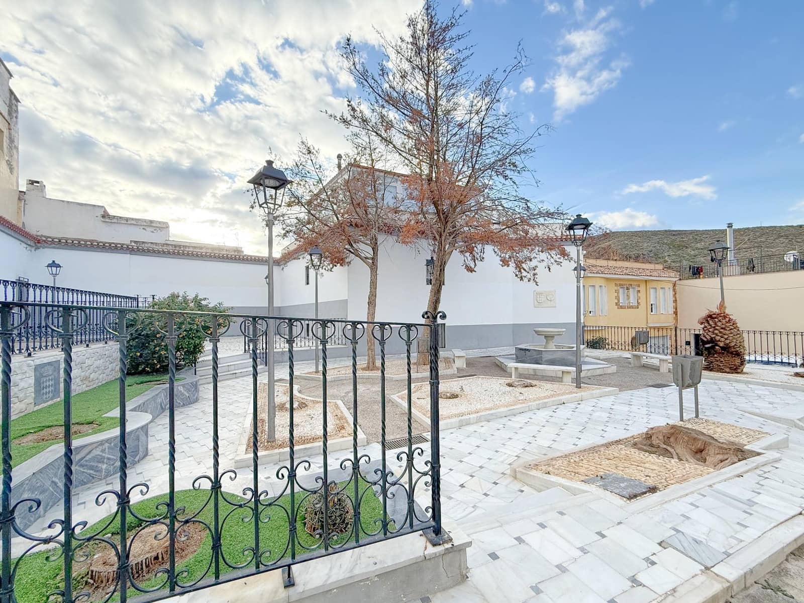 6 bedroom Terraced Villa for sale in Macael - € 38,000 (Ref: 9435148)