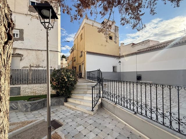 6 bedroom Terraced Villa for sale in Macael - € 38,000 (Ref: 9435148)