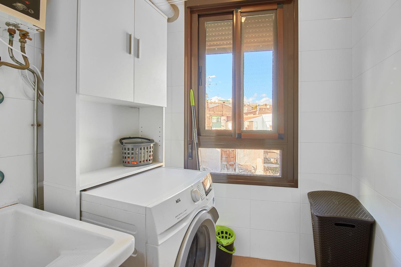 3 bedroom Flat for sale in Olula del Rio - € 150,000 (Ref: 9586674)