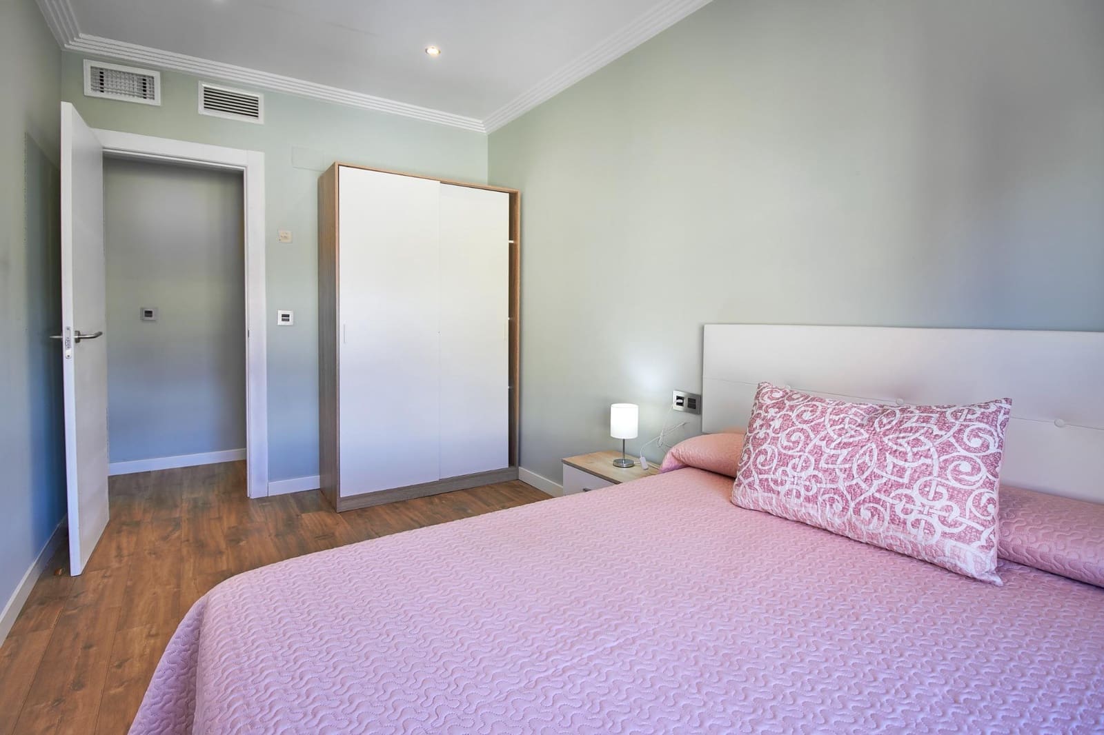 3 bedroom Flat for sale in Olula del Rio - € 150,000 (Ref: 9586674)