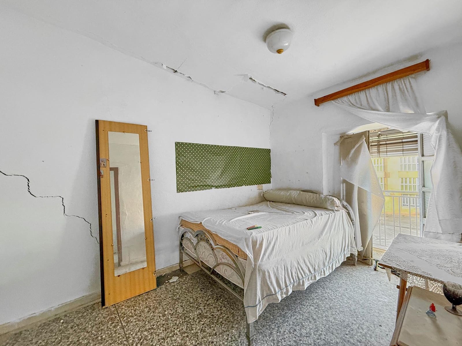 4 slaapkamer Appartement te koop in Macael - € 60.000 (Ref: 9616025)