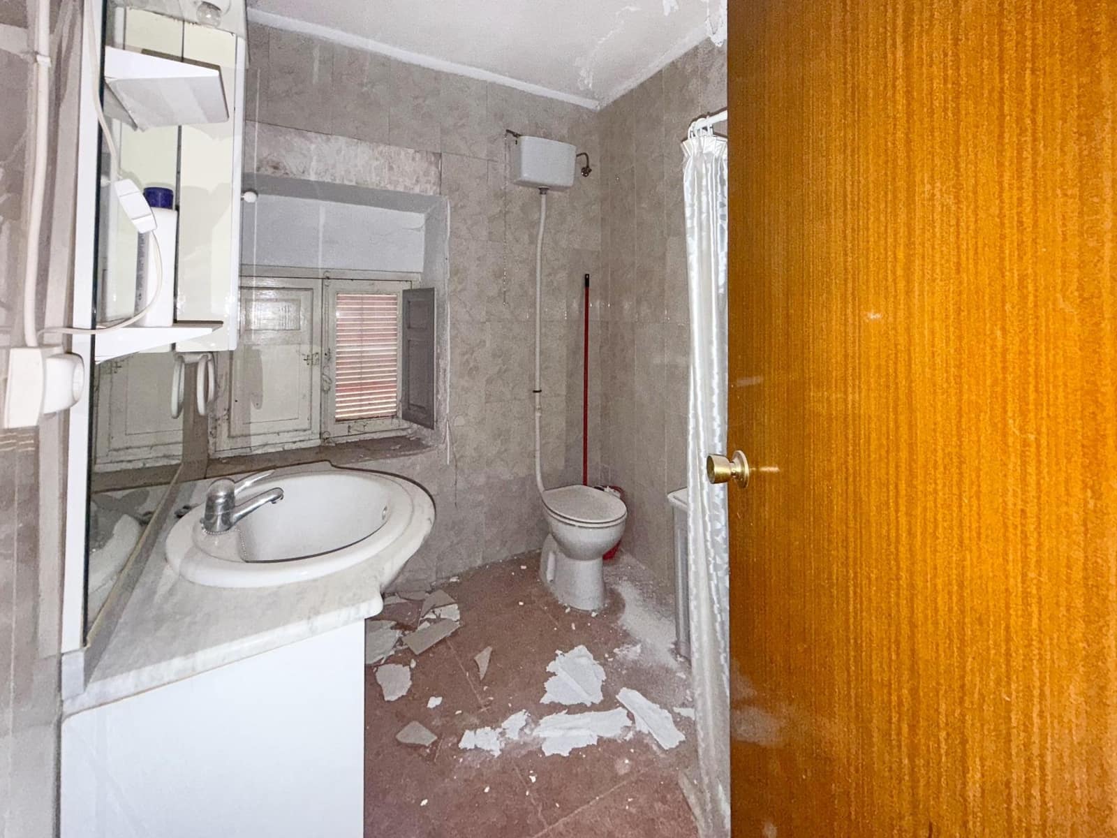 4 slaapkamer Appartement te koop in Macael - € 60.000 (Ref: 9616025)