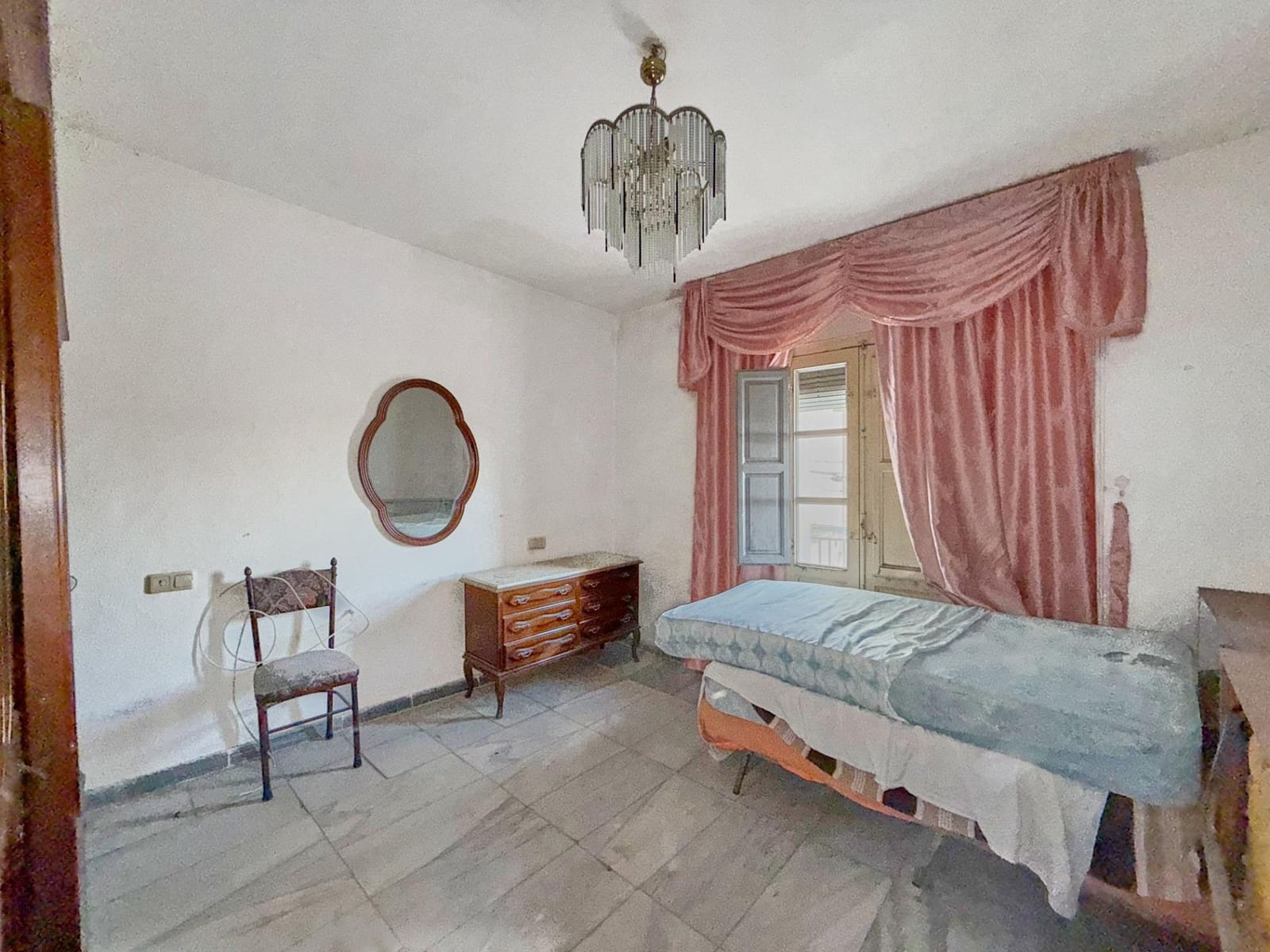 4 slaapkamer Appartement te koop in Macael - € 60.000 (Ref: 9616025)