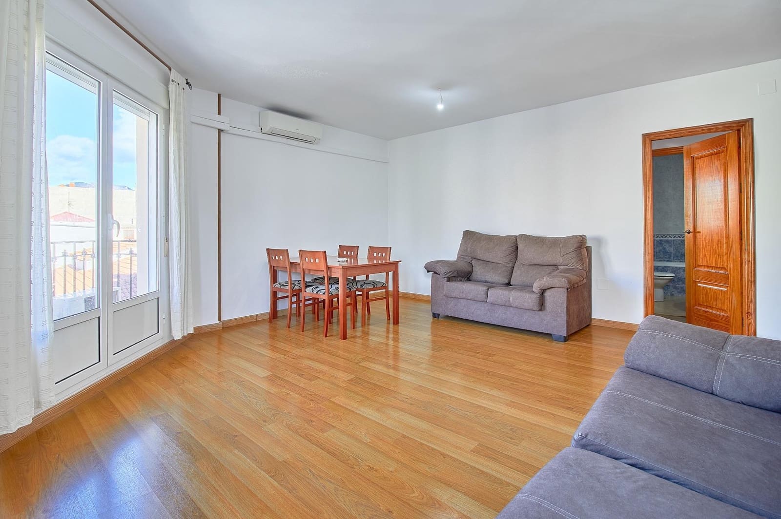 4 bedroom Flat for sale in Olula del Rio - € 145,000 (Ref: 9686590)