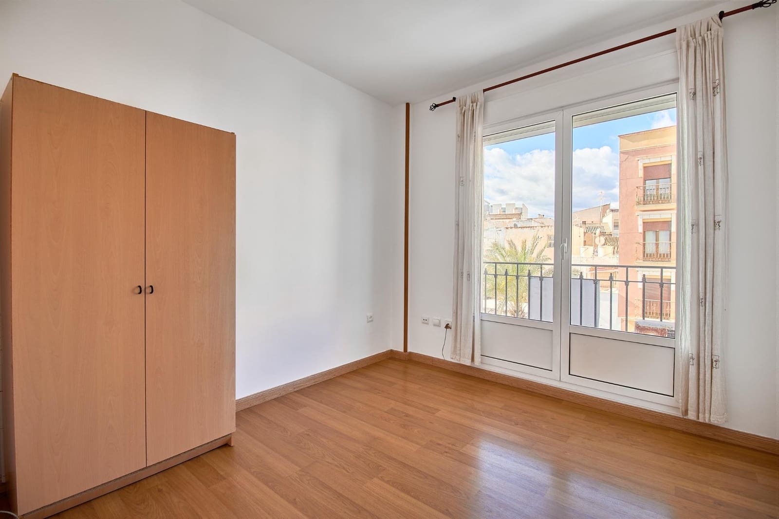 4 bedroom Flat for sale in Olula del Rio - € 145,000 (Ref: 9686590)